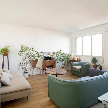 Bright Apt With View & Balcony Near Montmartre アパート *