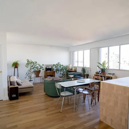 アパート Bright Apt With View & Balcony Near Montmartre *